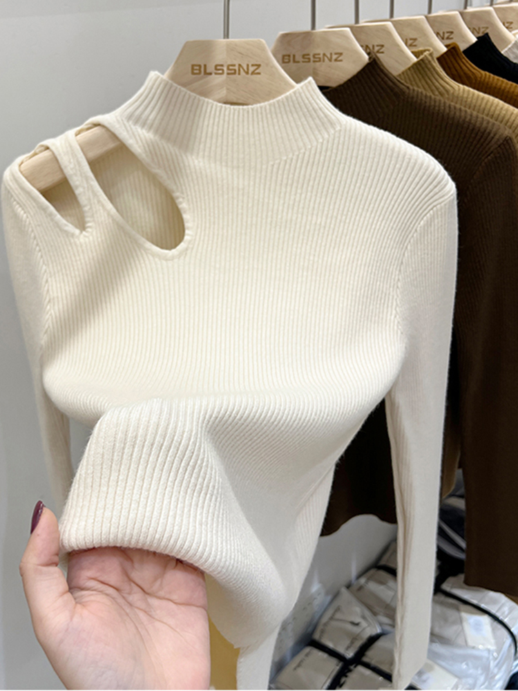 Ribbed Knit Sweater - Maglione da donna a collo alto