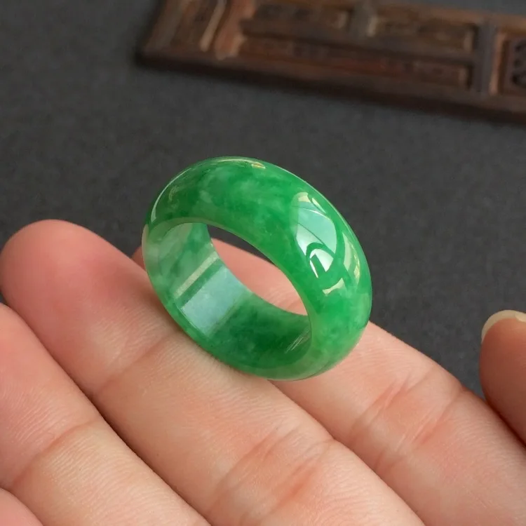 Women Fashion Rings - Anello di Giada Verde naturale Giadeite