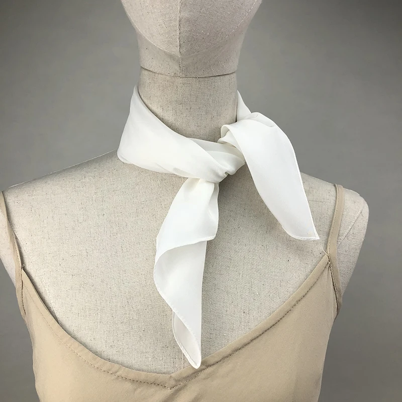 Nuove donne sciarpa di seta sc - Women Fashion Drawing recensione e prezzo
