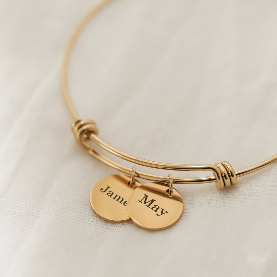 Bracciale rigido personalizzat - Women Fashion Name Ideas recensione e prezzo