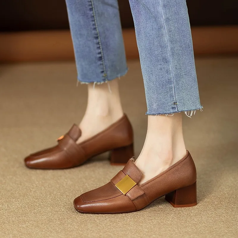 Décolleté in pelle moda donna  - Women Fashion Jeans recensione e prezzo